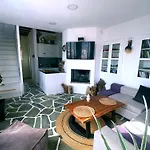 Anora House