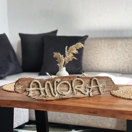 Semesterbostad Anora House *